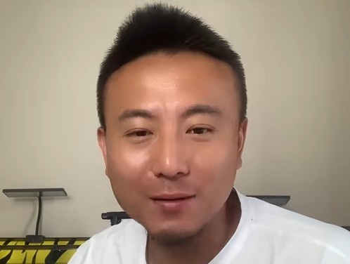 毛剑卿：我现在自由身&愿意火速支援苏超 需要的赶紧让领队私信我